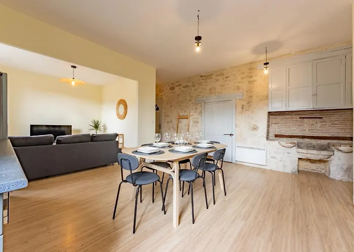 T3 Rdc Proche Commidites Parking Facile Montaigu-de-Quercy