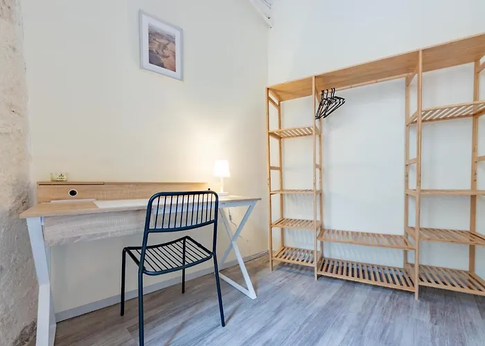 T3 Rdc Proche Commidites Parking Facile *