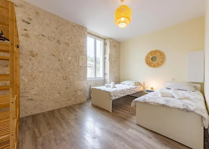 公寓 T3 Rdc Proche Commidites Parking Facile *