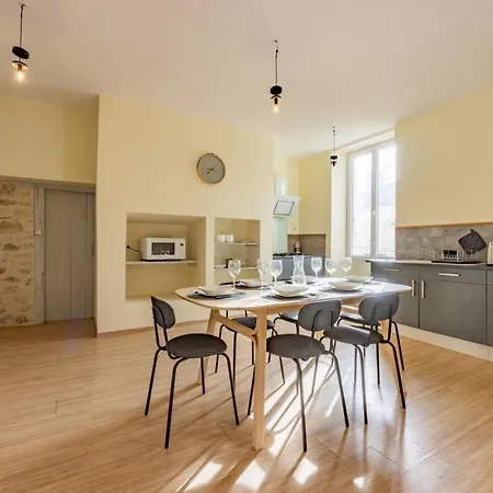 Apartamento T3 Rdc Proche Commidites Parking Facile *