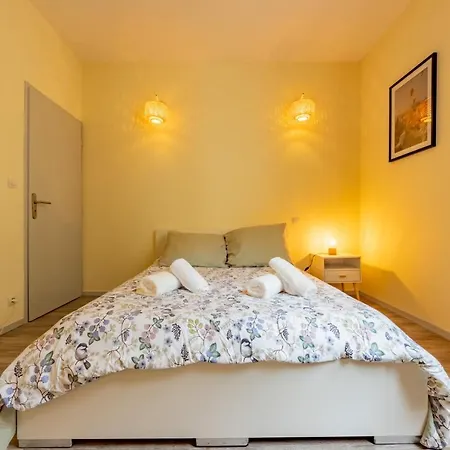 Apartamento T3 Rdc Proche Commidites Parking Facile *